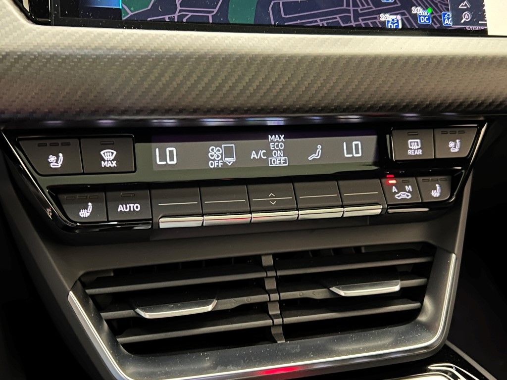 Thumbnail: 2026 Audi e-tron GT - 25