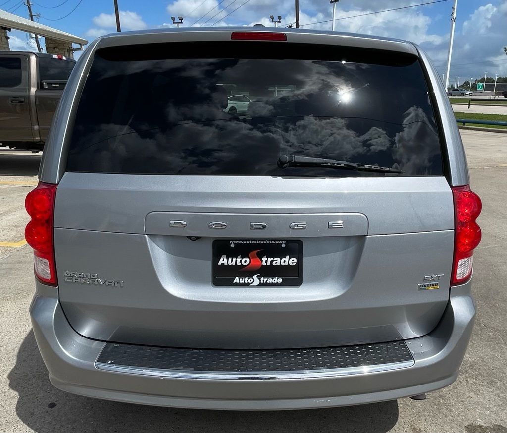 2019 Dodge Grand Caravan SXT Silver at Bayshore Chrysler Jeep Dodge Ram