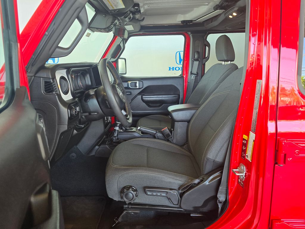 Thumbnail: 2024 Jeep Gladiator - 6