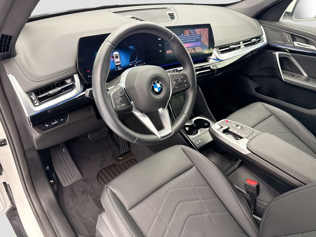 Thumbnail: 2025 BMW X1 - 9