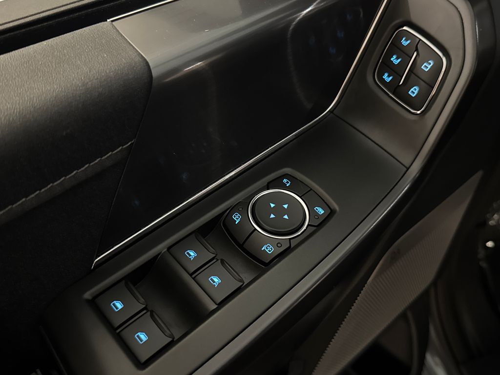 New 2026 Gray Ford Lariat image 24