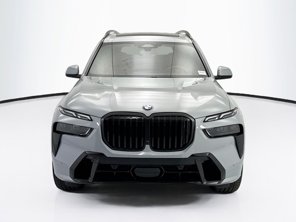 Thumbnail: 2027 BMW X7 - 2