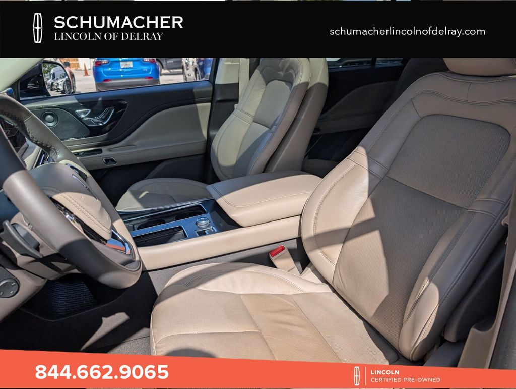 used 2023 Lincoln Aviator car, priced at $43,698