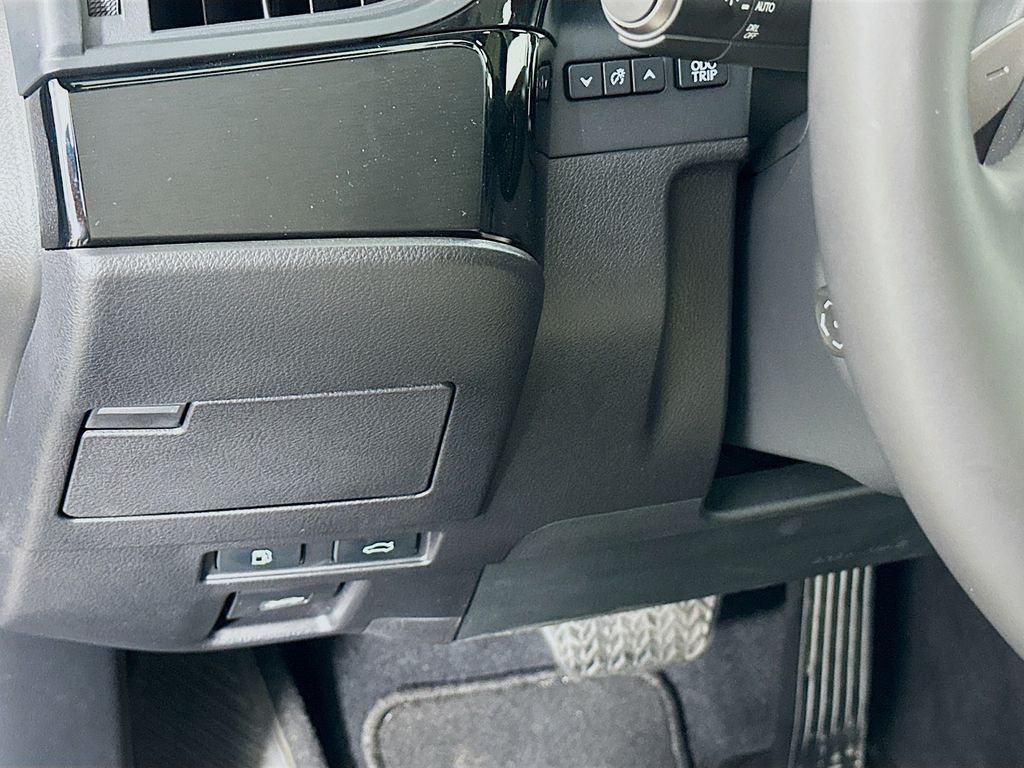 2025 Lexus ES 350 10