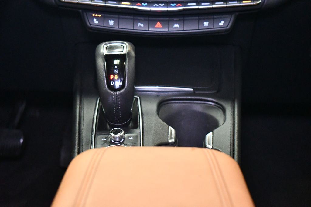 Thumbnail: 2019 Cadillac XT4 - 21