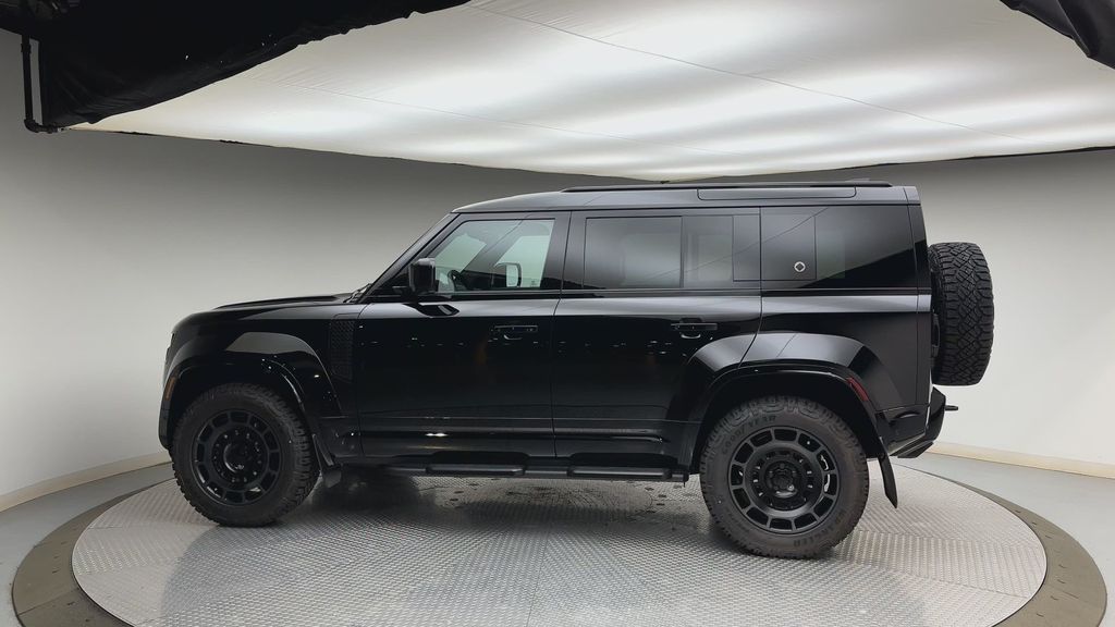 Thumbnail: 2026 Land Rover Defender - 5