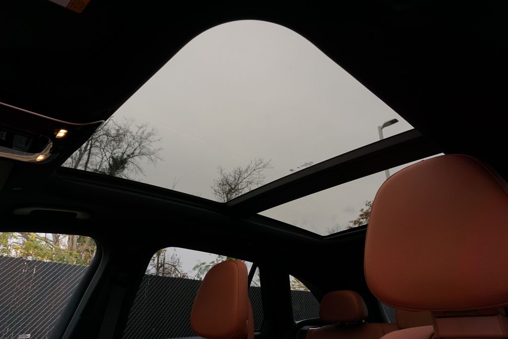 Thumbnail: 2026 Mercedes-Benz GLC - 12