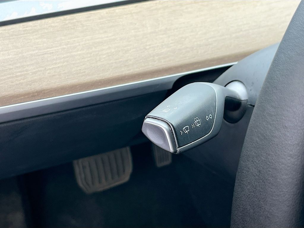 Used 2022 Red Tesla Base image 10