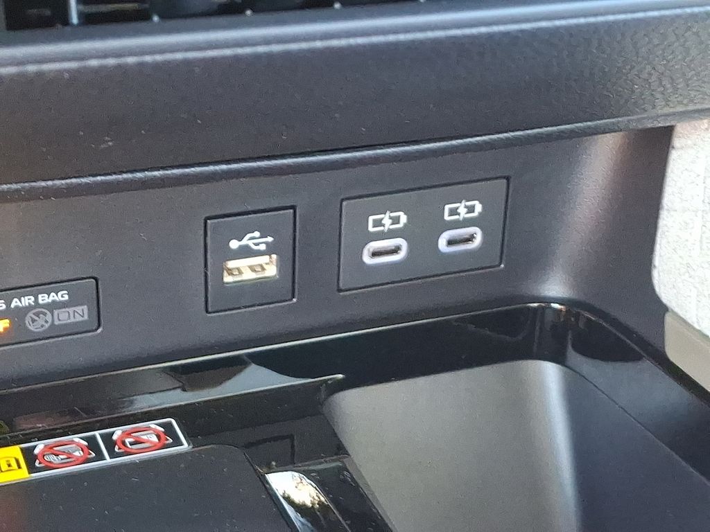 Thumbnail: 2025 Toyota Camry - 26