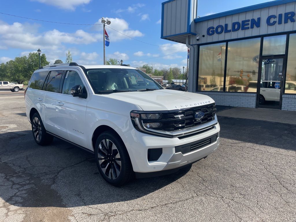 Star White Metallic Tri-Coat 2026 Ford Expedition Platinum 4WD SUV / Crossover Four-Wheel Drive Automatic