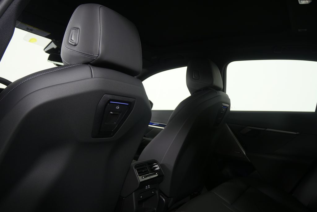 Thumbnail: 2026 BMW 5 Series - 16