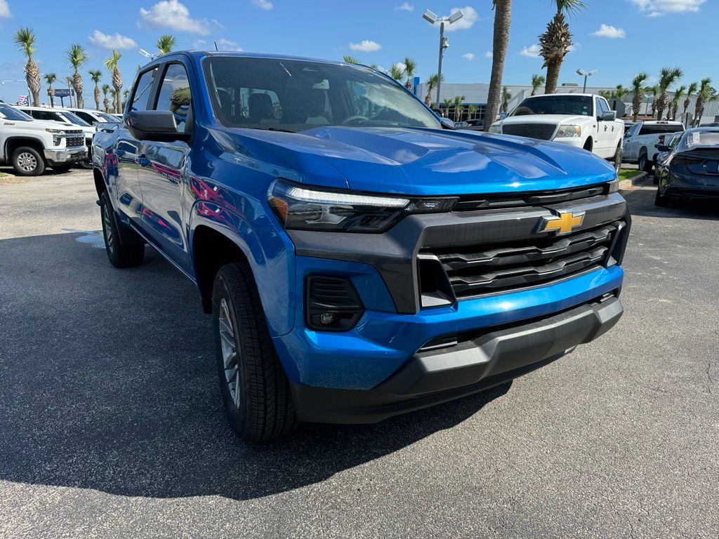 2024 Chevrolet Colorado LT 10