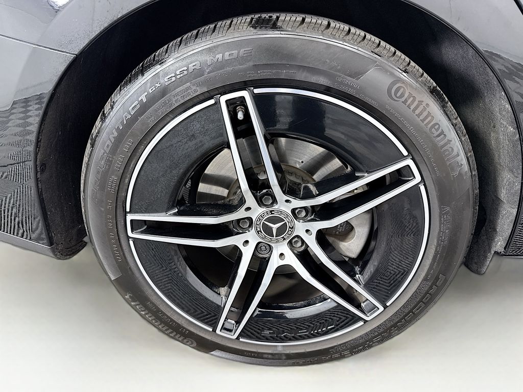 Thumbnail: 2025 Mercedes-Benz E-Class - 32