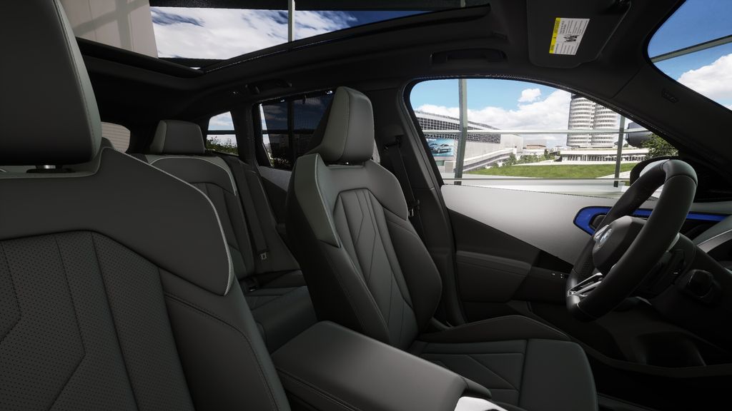 Thumbnail: 2025 BMW X3 - 9