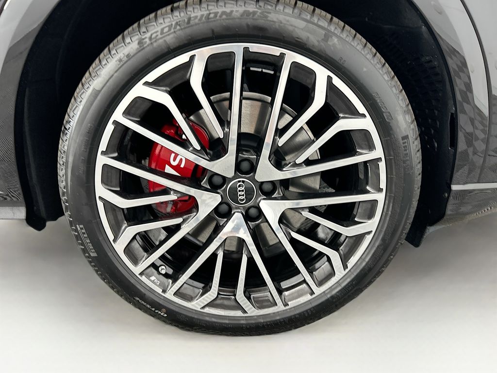 Thumbnail: 2025 Audi SQ5 - 32