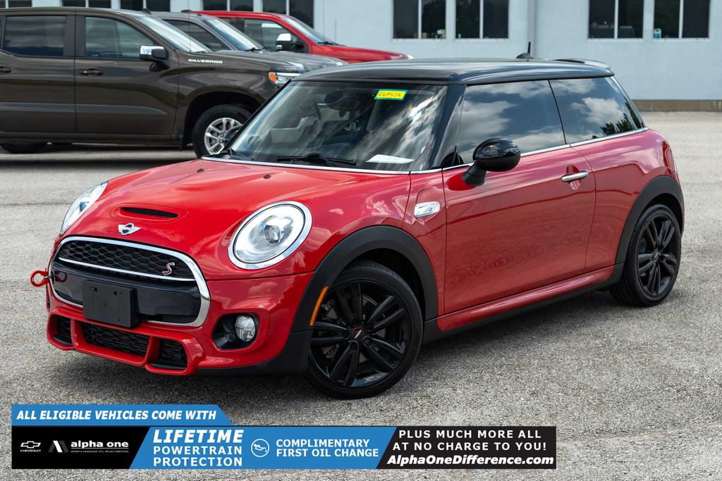  2017 MINI Cooper S 2-Door Hatchback FWD   