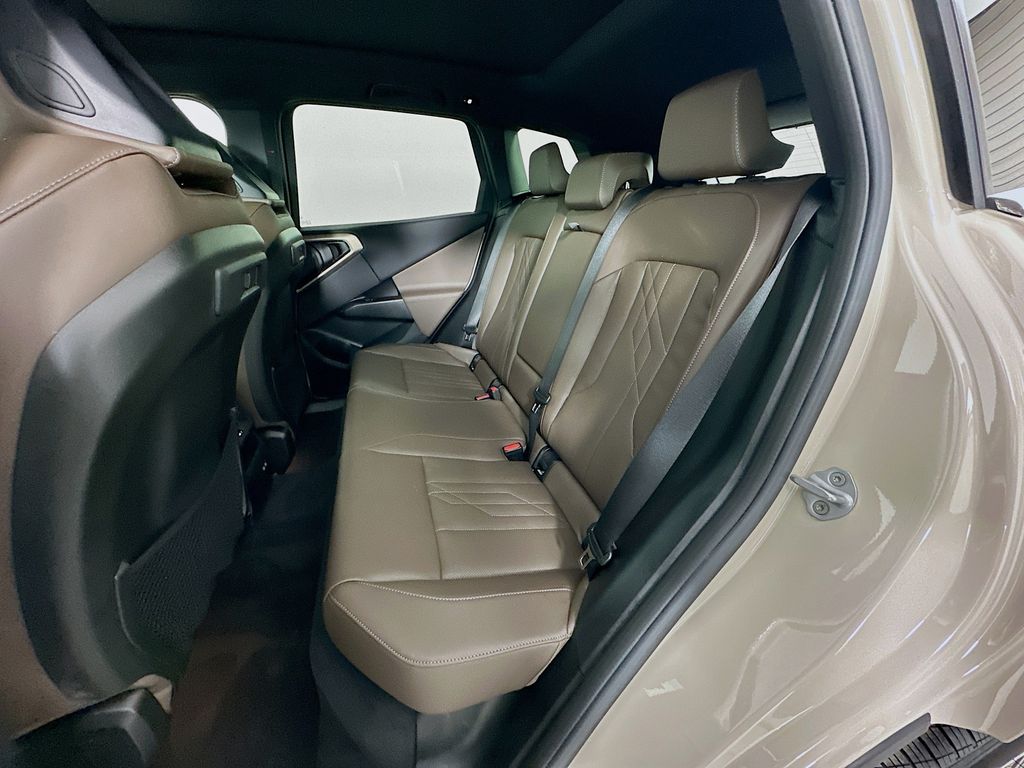 Thumbnail: 2025 BMW X3 - 23