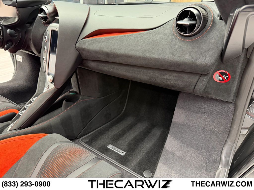 2024 McLaren 750S