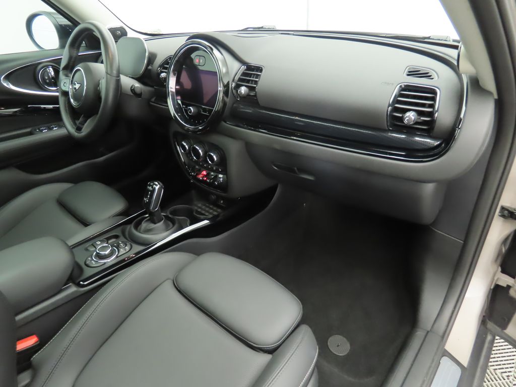 Thumbnail: 2023 MINI Cooper Clubman - 18