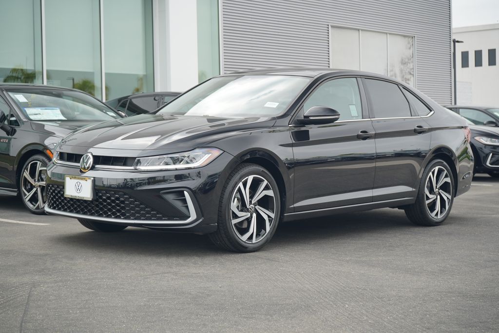 Thumbnail: 2025 Volkswagen Jetta - 1