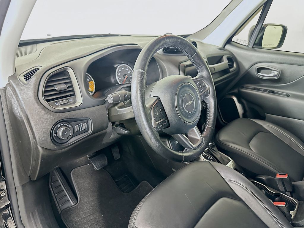 Thumbnail: 2021 Jeep Renegade - 9