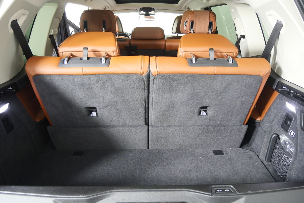 Thumbnail: 2019 BMW X7 - 19