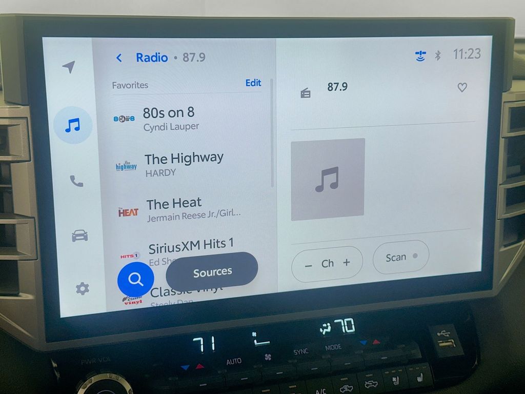 Thumbnail: 2025 Toyota Tundra - 15