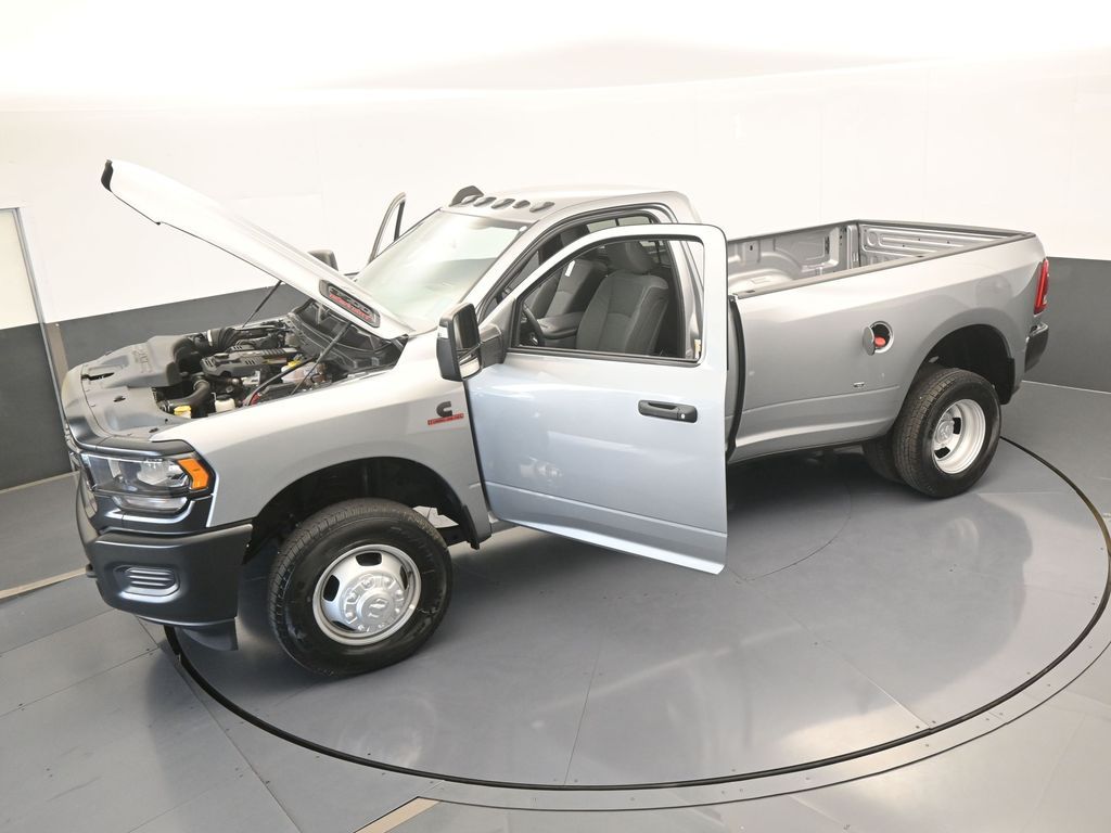 Used 2024 Billet Silver Metallic Clearcoat Ram Tradesman image 60