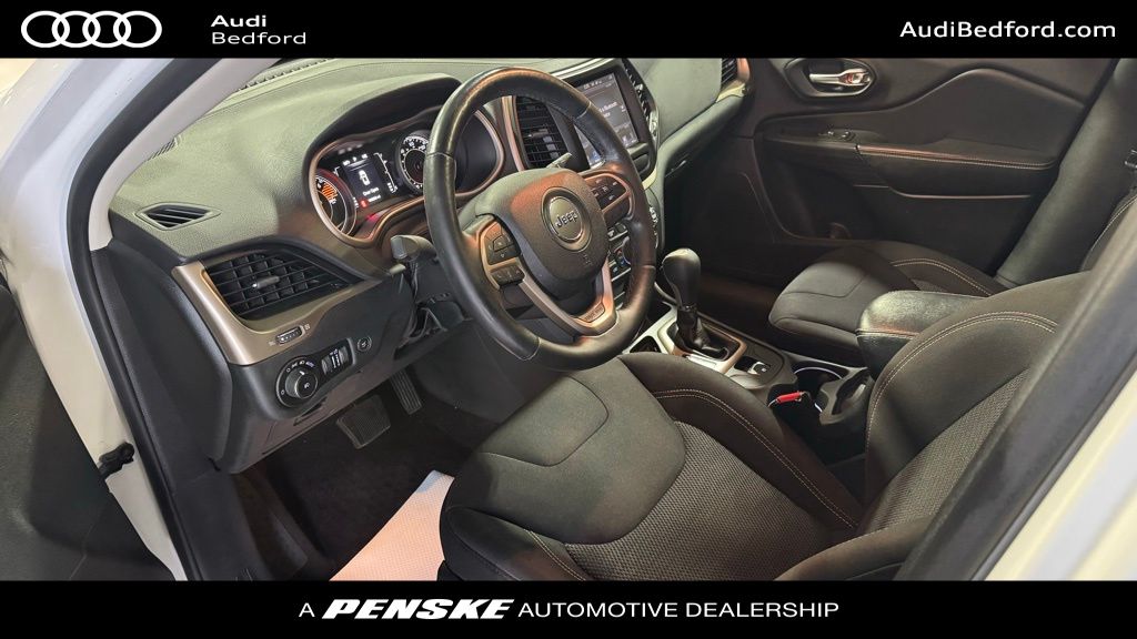 Thumbnail: 2016 Jeep Cherokee - 11