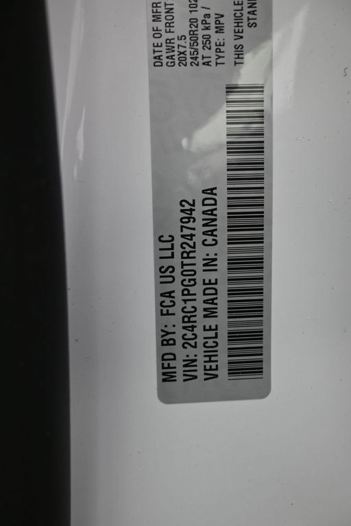 New 2026 Bright White Clearcoat Chrysler Pinnacle image 29