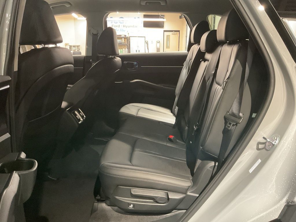 New 2026 Gray Kia EX image 18