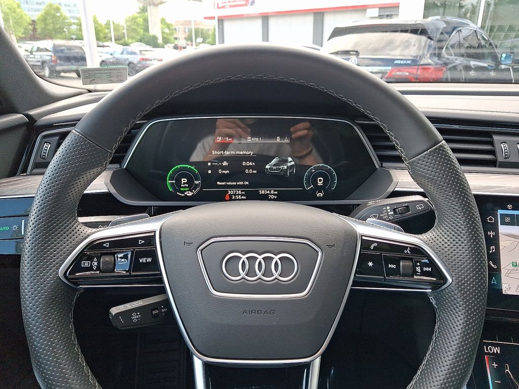 2022 Audi e-tron S Premium Plus 20