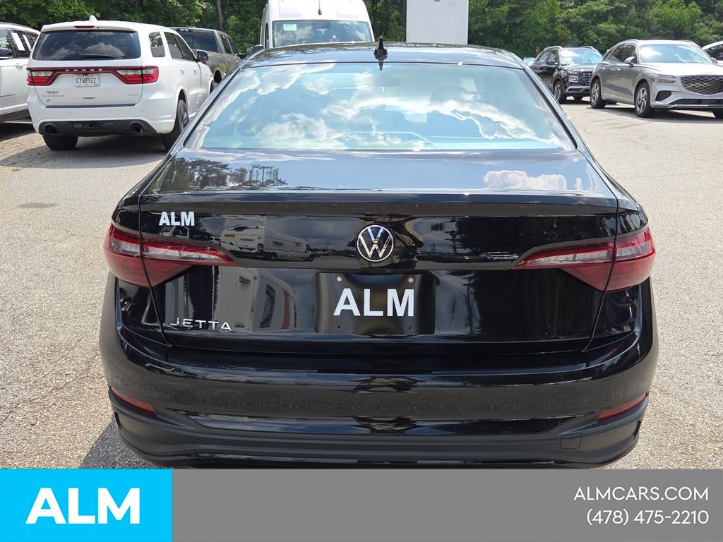 Used 2024 Black Volkswagen 1.5T S image 11