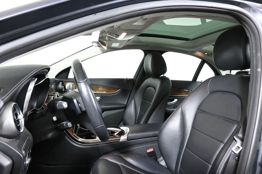 2015 Mercedes-Benz C-Class C 300 14