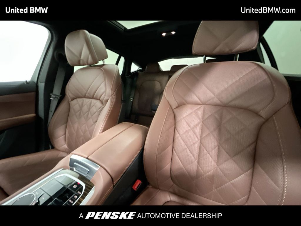 Thumbnail: 2025 BMW X6 - 13