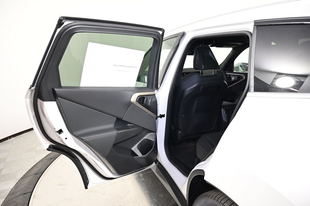 Thumbnail: 2025 BMW X3 - 23