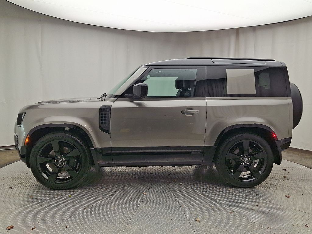 Thumbnail: 2025 Land Rover Defender - 7