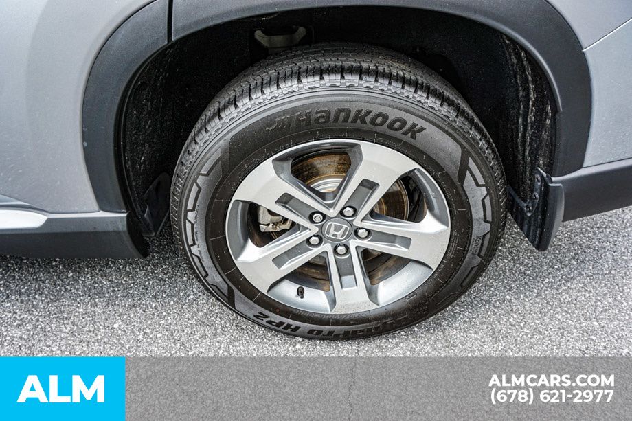 Used 2025 Silver Honda EX-L image 16
