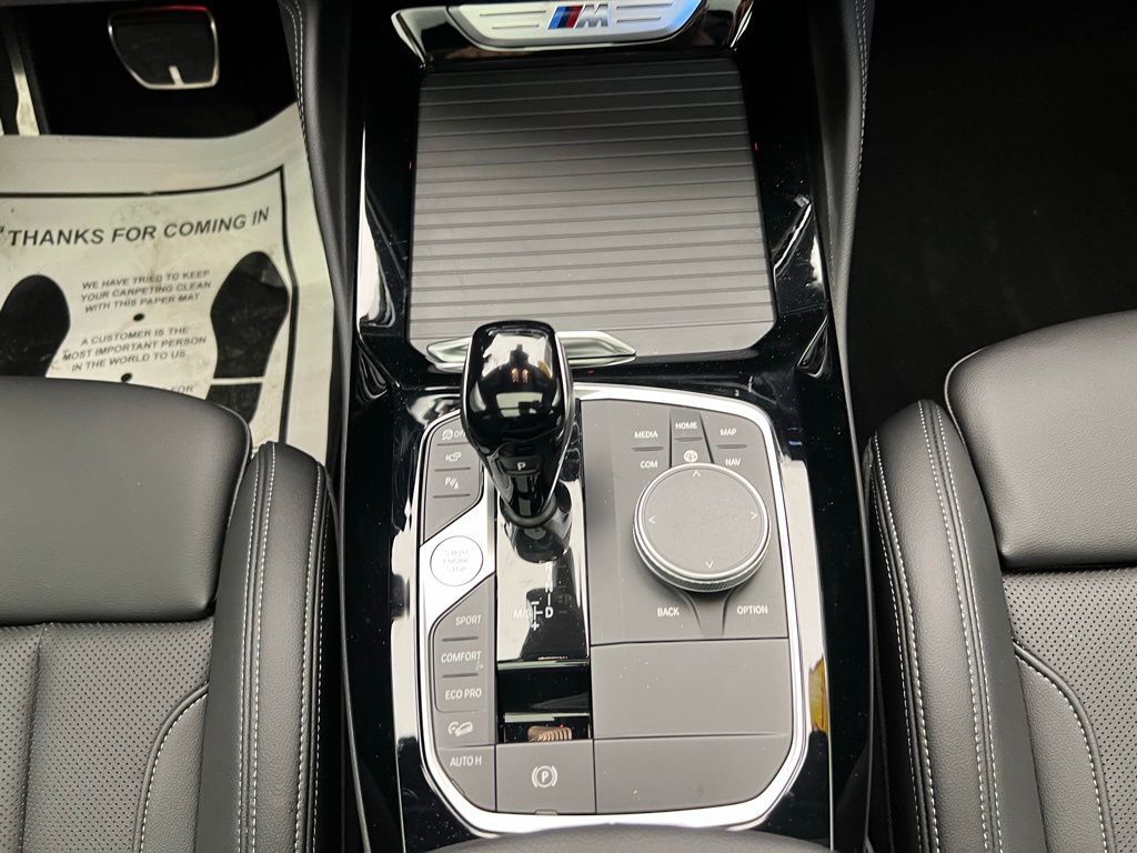 Thumbnail: 2024 BMW X4 - 11