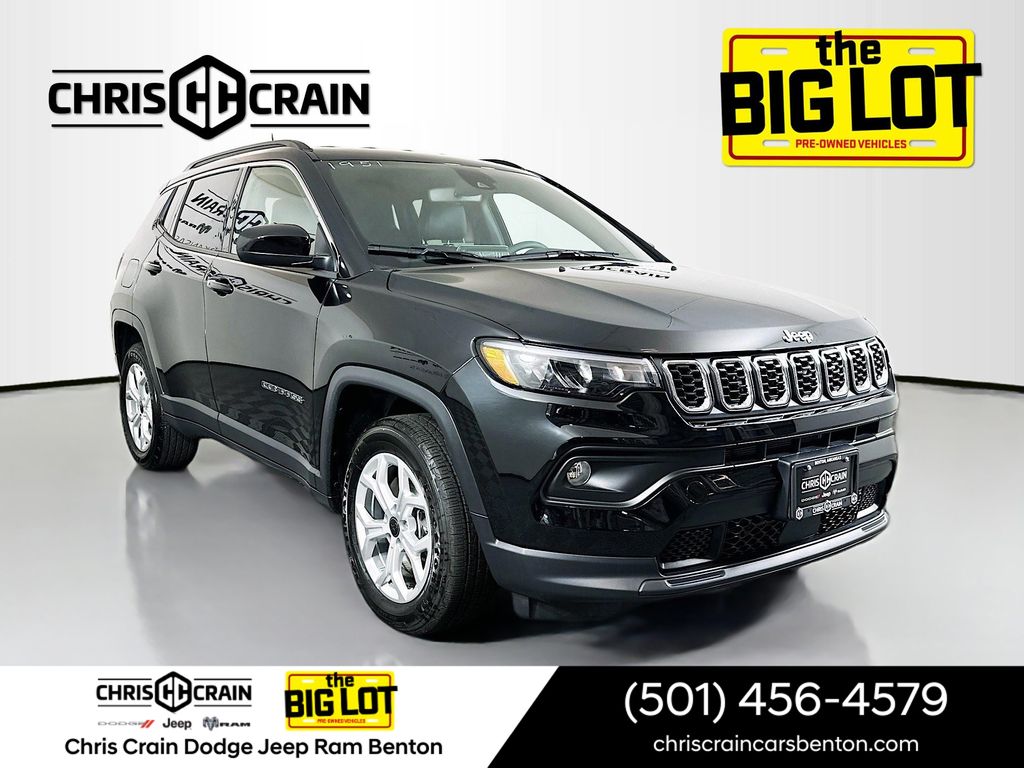 Diamond Black Crystal Pearlcoat 2025 Jeep Compass Latitude 4WD SUV / Crossover Four-Wheel Drive Automatic