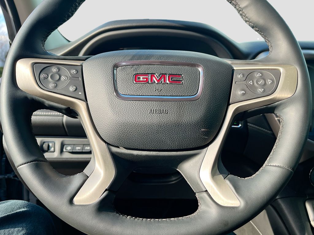 Used 2023 Black GMC Denali image 11