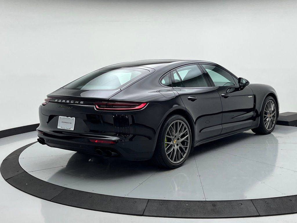 2018 Porsche Panamera 4 10