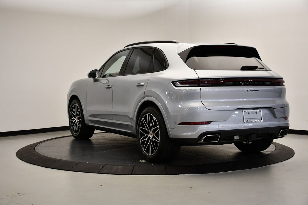 Thumbnail: 2026 Porsche Cayenne - 3