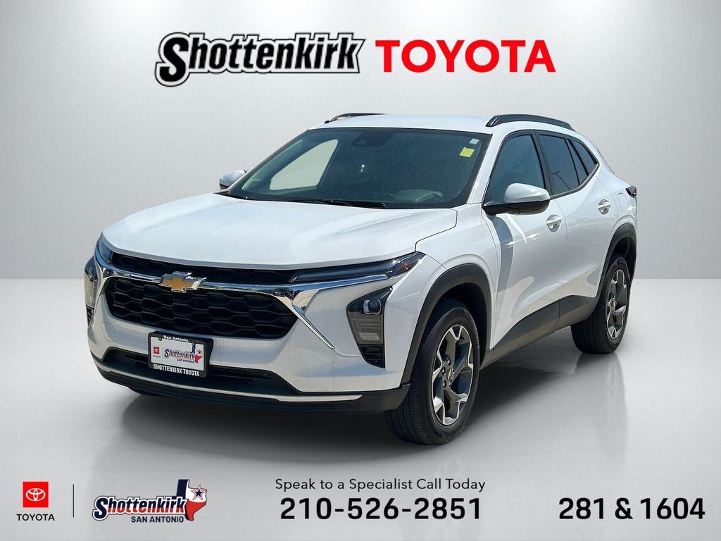 2025 Chevrolet Trax LT's photo