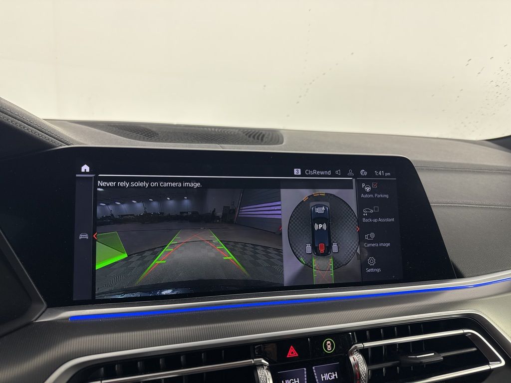 Thumbnail: 2022 BMW X6 - 19