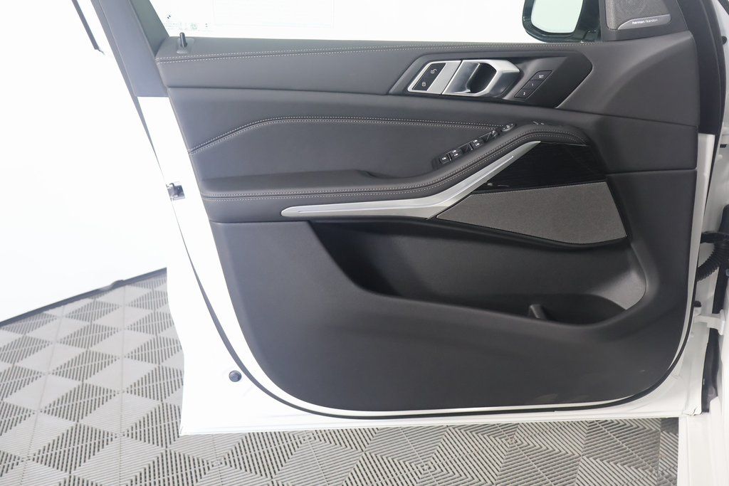 Thumbnail: 2026 BMW X5 - 7