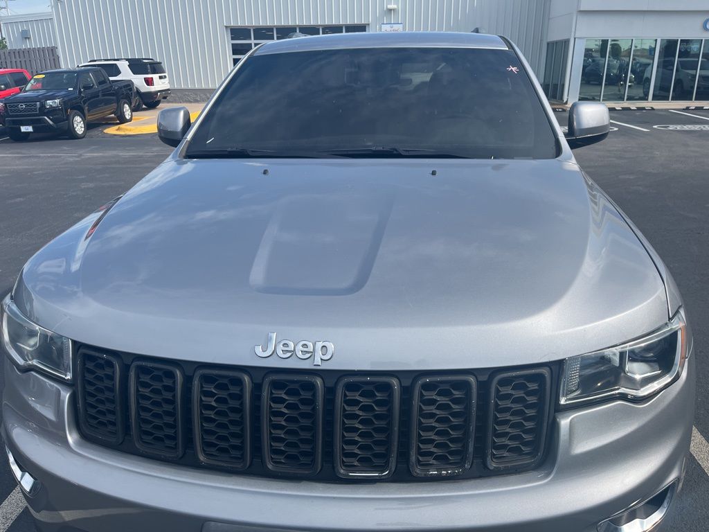 Thumbnail: 2020 Jeep Grand Cherokee - 2
