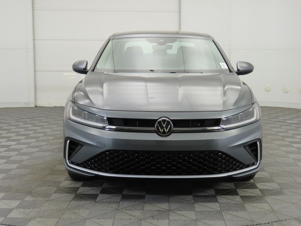 Thumbnail: 2025 Volkswagen Jetta - 3