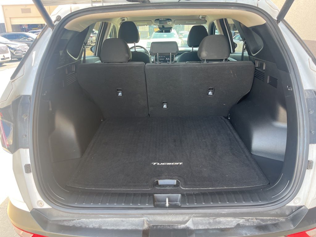 Thumbnail: 2022 Hyundai Tucson - 10