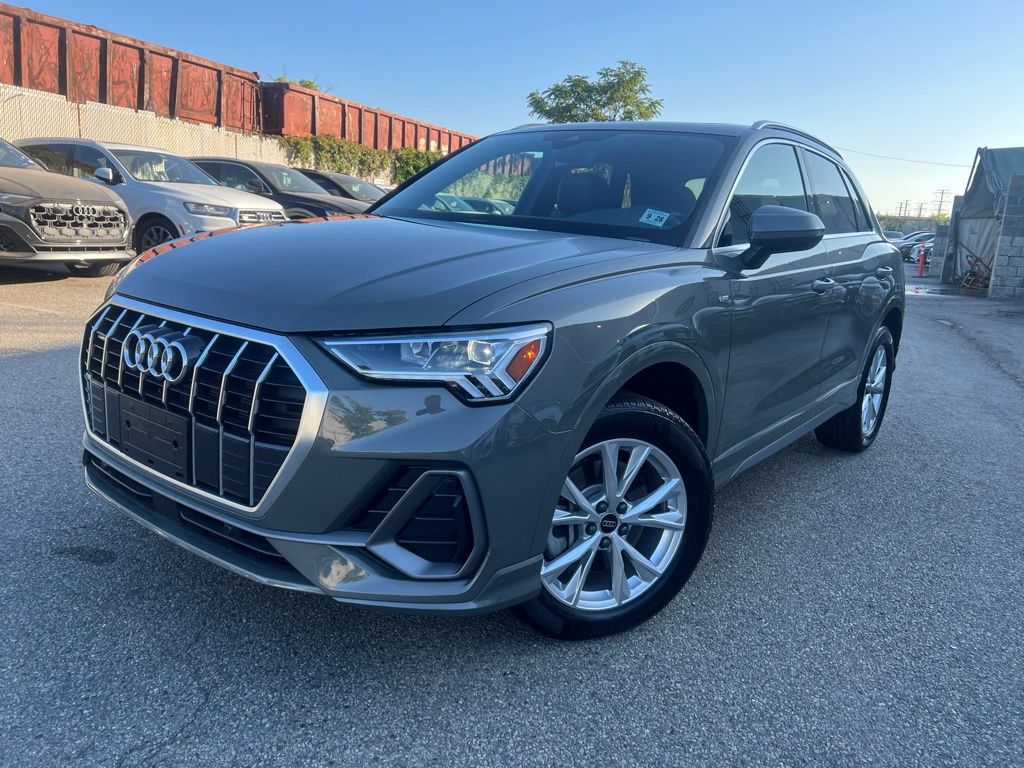 2024 Audi Q3 quattro Premium S Line 45 TFSI